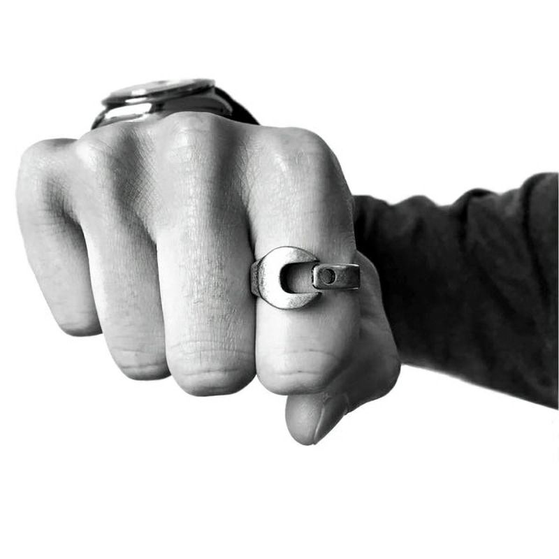 ROUILLE｜ヘリテージ レースリング｜アクセサリー｜モデル着用