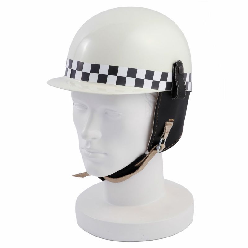 Fashion Helmet｜クラシカル ヘルメット｜チェッカーフラッグ×ベージュ｜着用