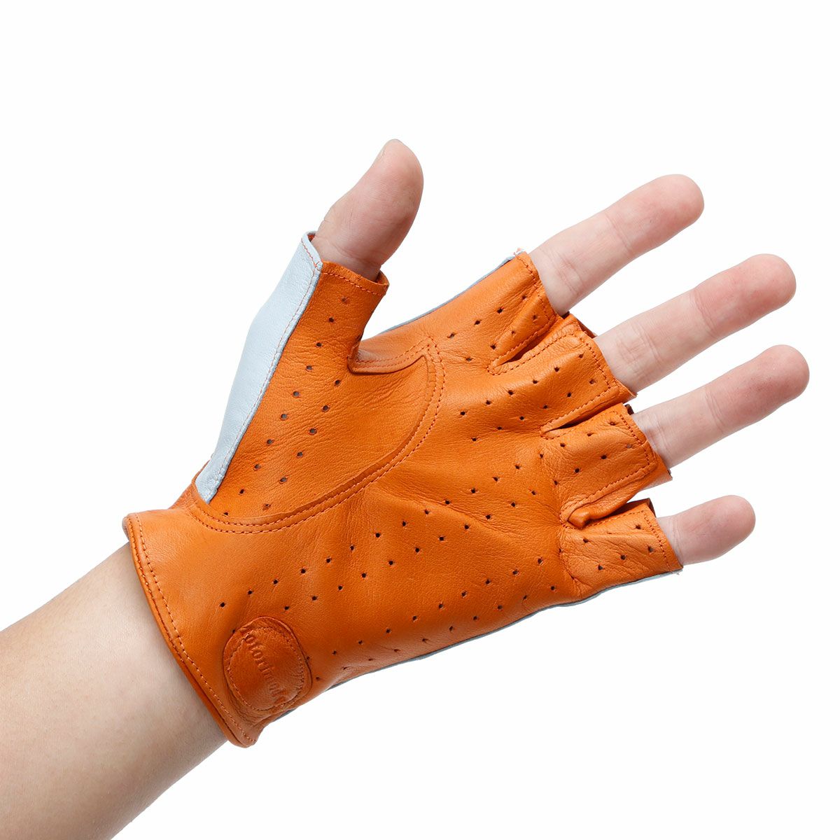 Motorimoda｜ビコローレ ドライビンググローブ｜ハーフ｜スカイブルー×オレンジ｜モデル着用