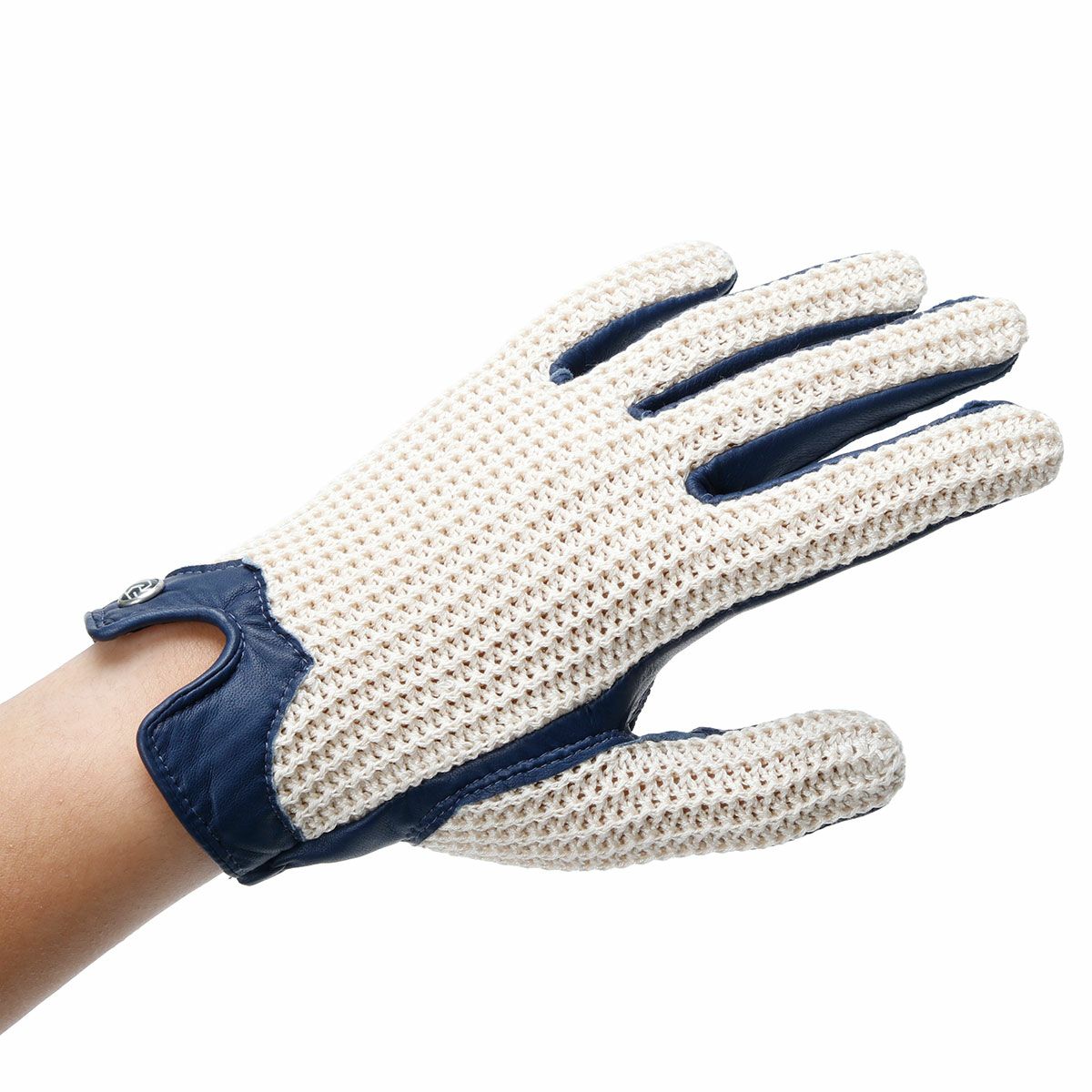 AUTODROMO｜ストリングバック・ドライビング・グローブ｜ロング｜ネイビーAUTODROMO｜ストリングバック・ドライビング・グローブ｜ネイビー｜モデル着用