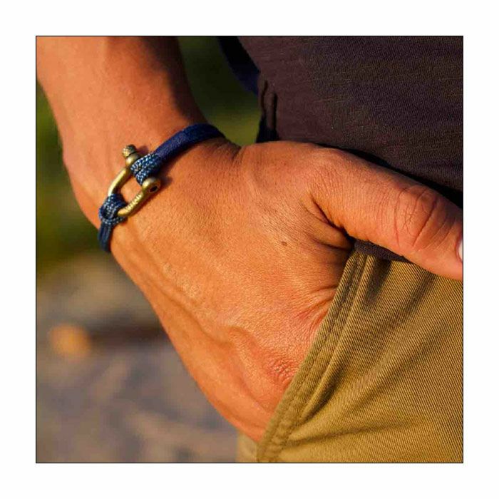 MOHA｜リミテッド エディション （メンス）｜アクセサリー｜LIMITED EDITION｜モデル着用