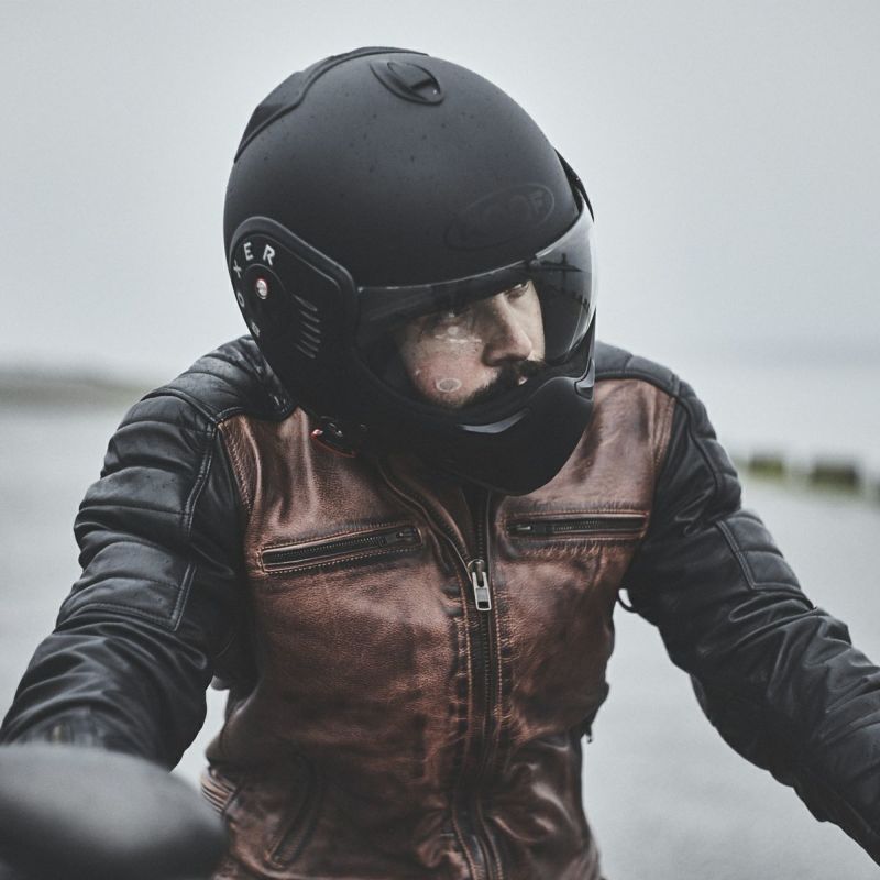 helstons｜クルーザー レザージャケット｜ブラウン×ブラック｜モデル着用