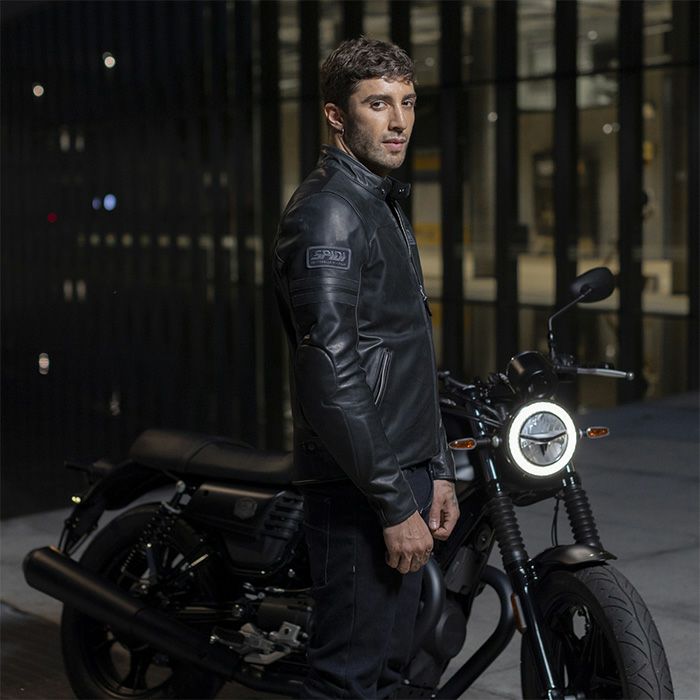 SPIDI｜ヴィンテージ｜レザー｜ブラック｜モデル着用