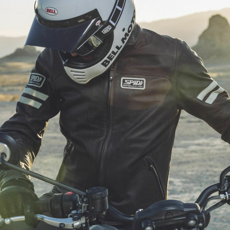 SPIDI｜ヴィンテージ｜レザー｜ブラウン×アイス｜モデル着用