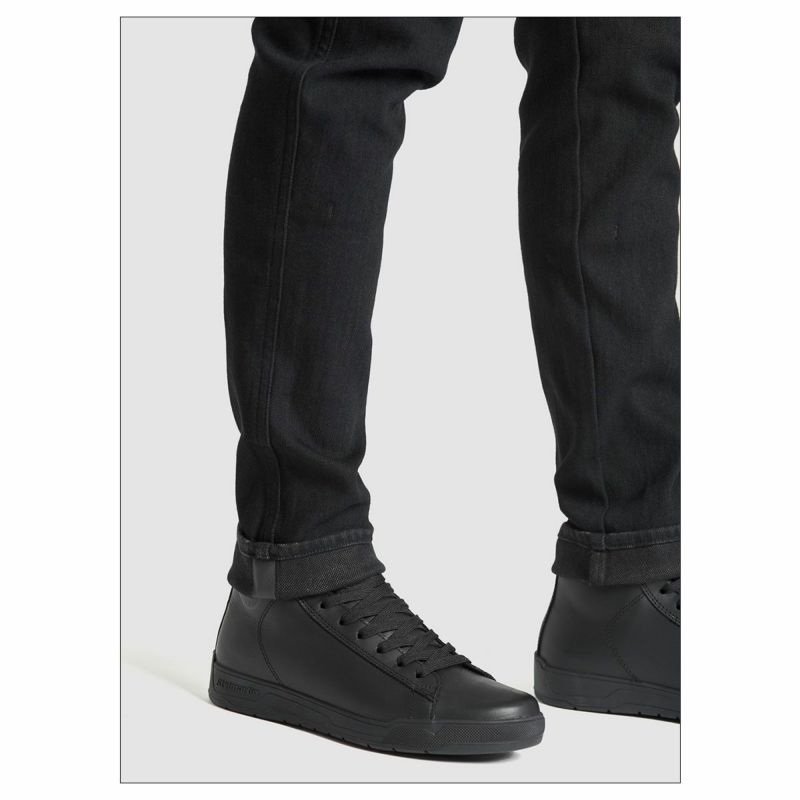 PANDO MOTO｜キッサキ DYN 01｜デニム｜ブラック｜モデル着用