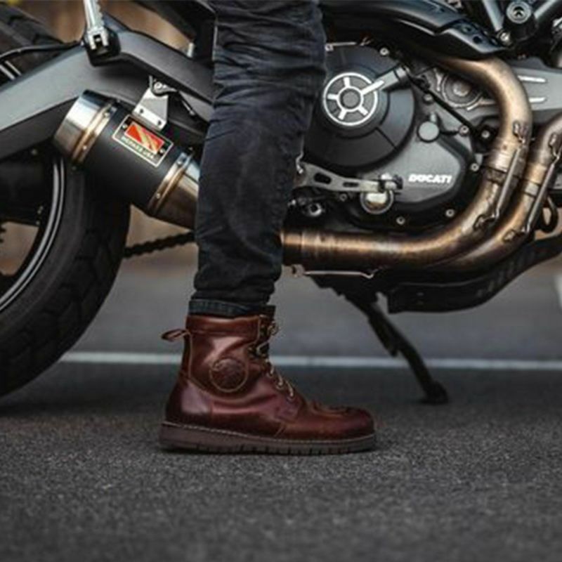 John Doe｜デイトナ XTM ブーツ｜ブーツタイプ｜ブラウン｜モデル着用