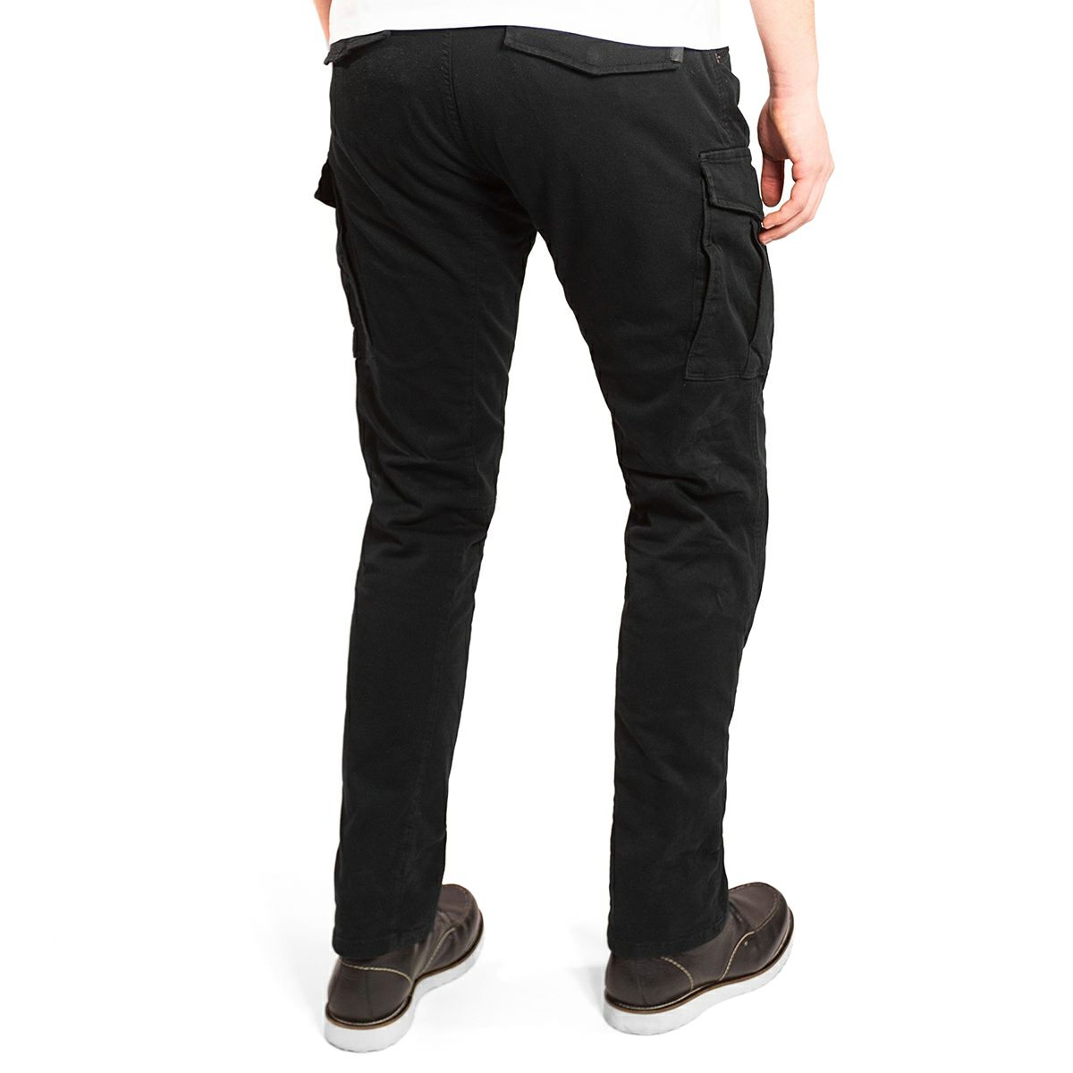 John Doe｜ストローカー XTM カーゴパンツ｜チノ・カーゴ｜ブラック｜モデル着用