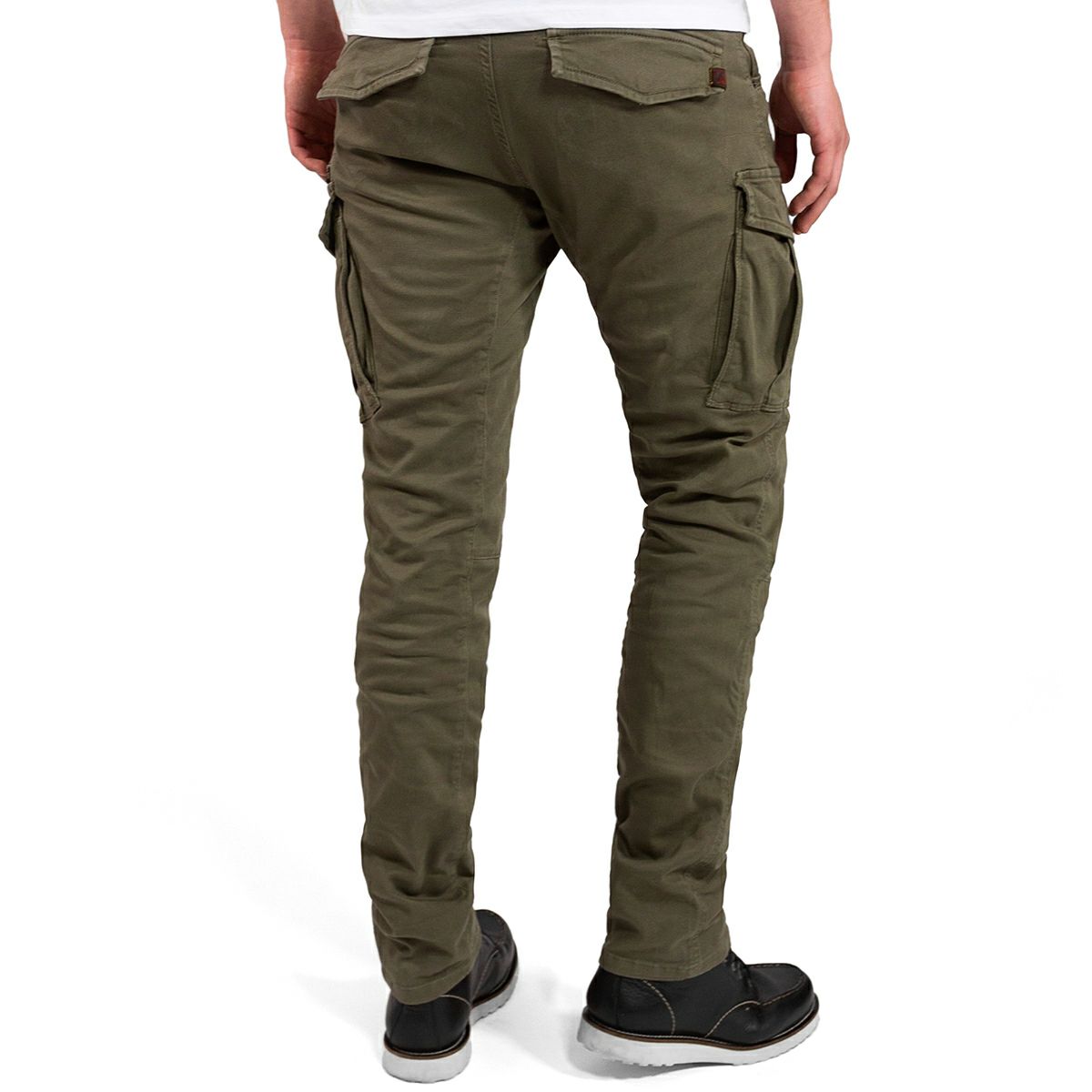 John Doe｜ストローカー XTM カーゴパンツ｜チノ・カーゴ｜オリーブ｜モデル着用