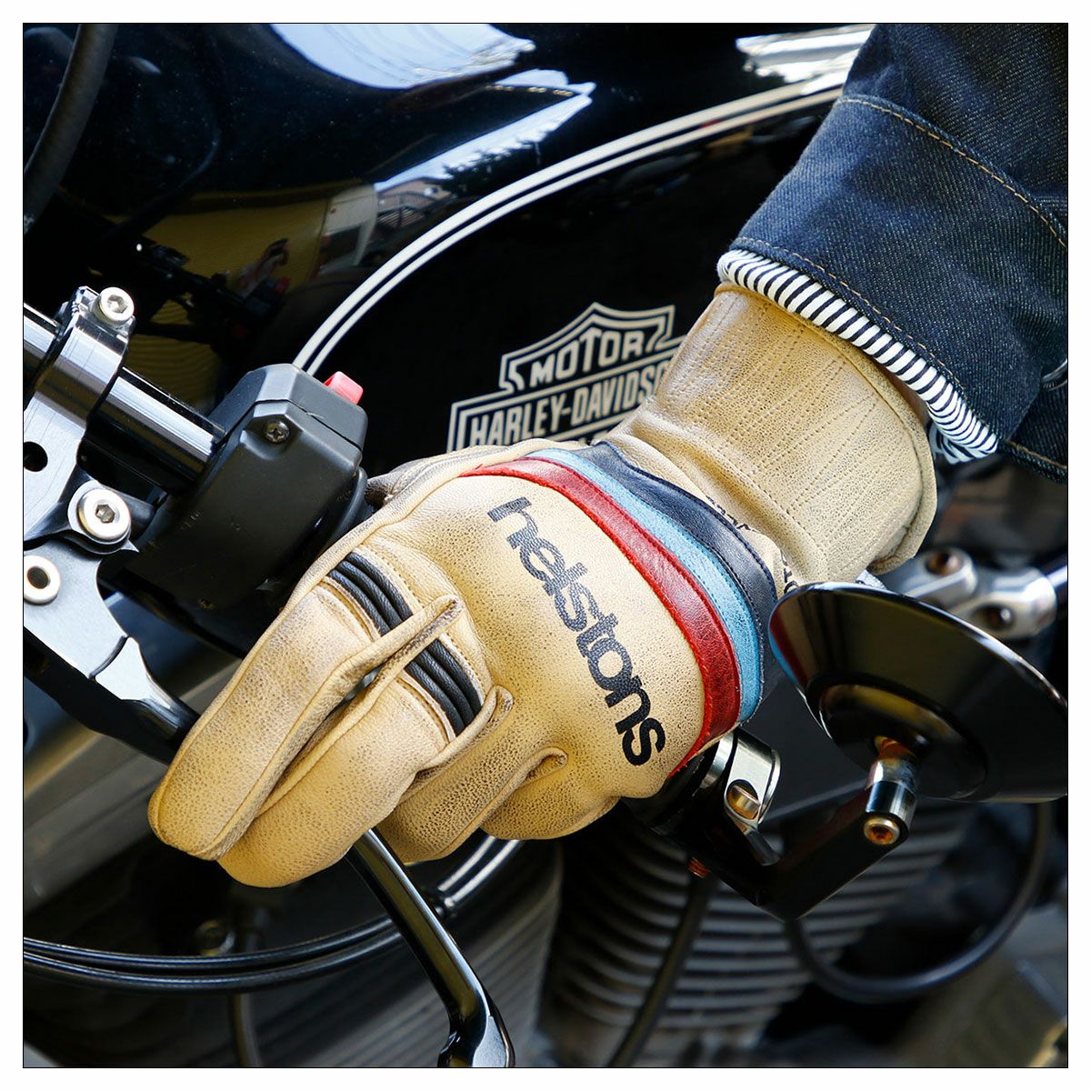 helstons｜モーラ グローブ｜3シーズン｜ベージュ｜モデル着用