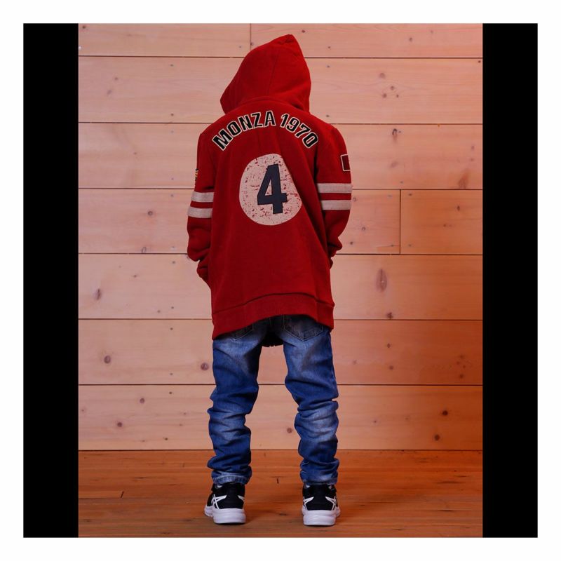 Warson Motors｜レガツォーニ フーディ キッズ｜レッド｜モデル着用