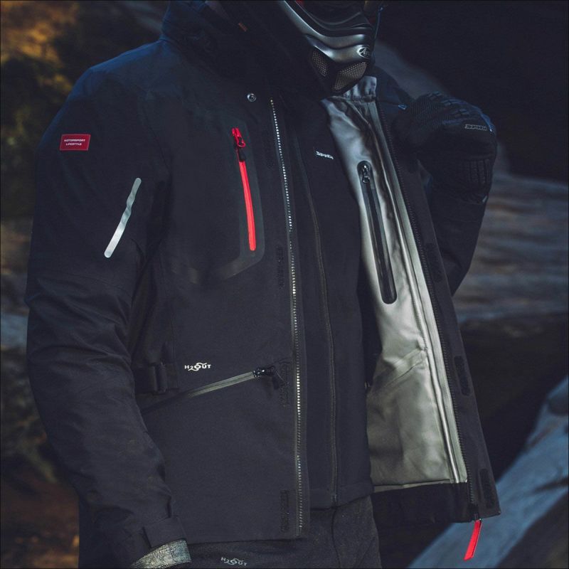 SPIDI｜ミッション-T シールド ジャケット｜ファブリック｜ブラック｜モデル着用