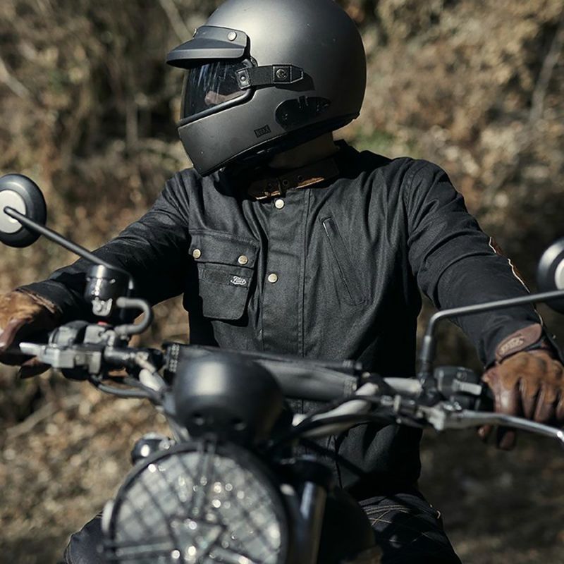 Fuel Motorcycles｜ディヴィジョン 2 ジャケット｜ファブリック｜ブラック｜モデル着用
