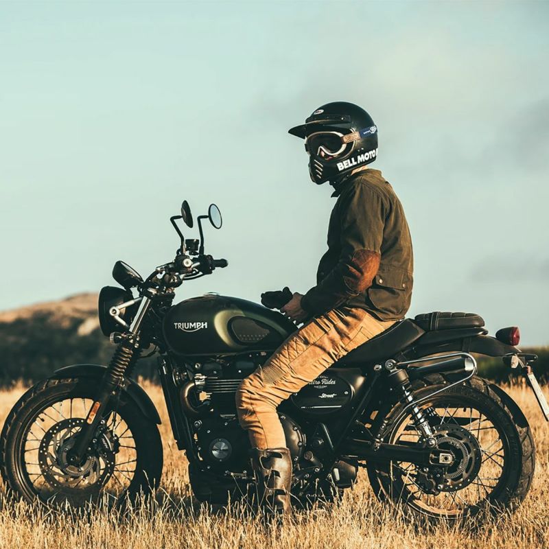 Fuel Motorcycles｜ディヴィジョン 2 ジャケット｜ファブリック｜グリーン｜モデル着用