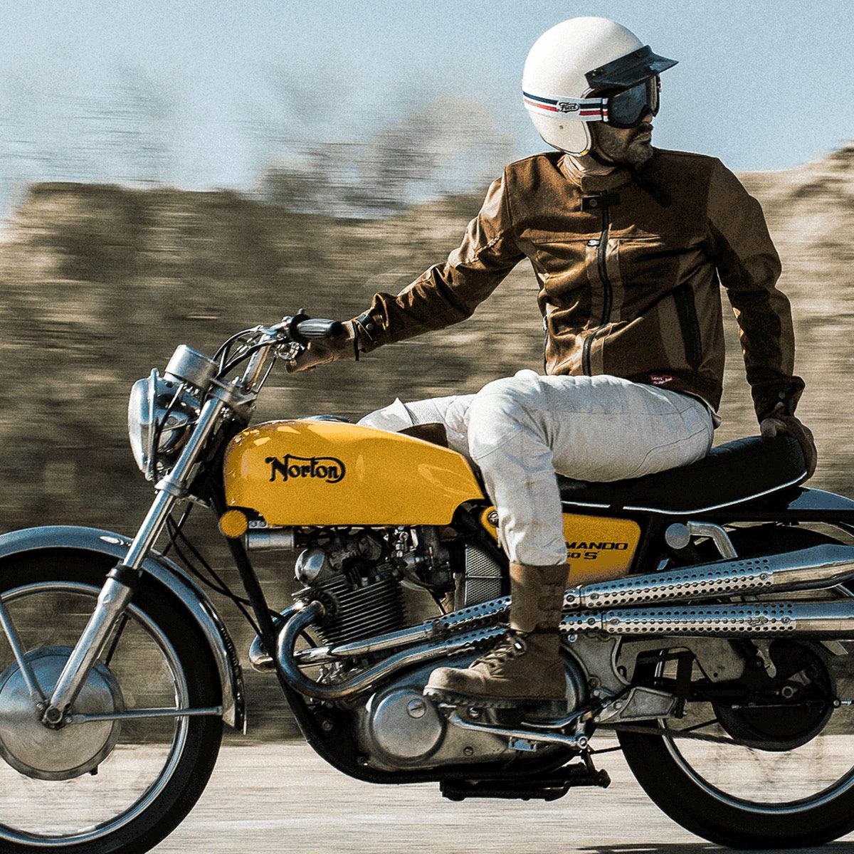 Fuel Motorcycles｜アリゾナ ジャケット｜メッシュ｜タン｜モデル着用