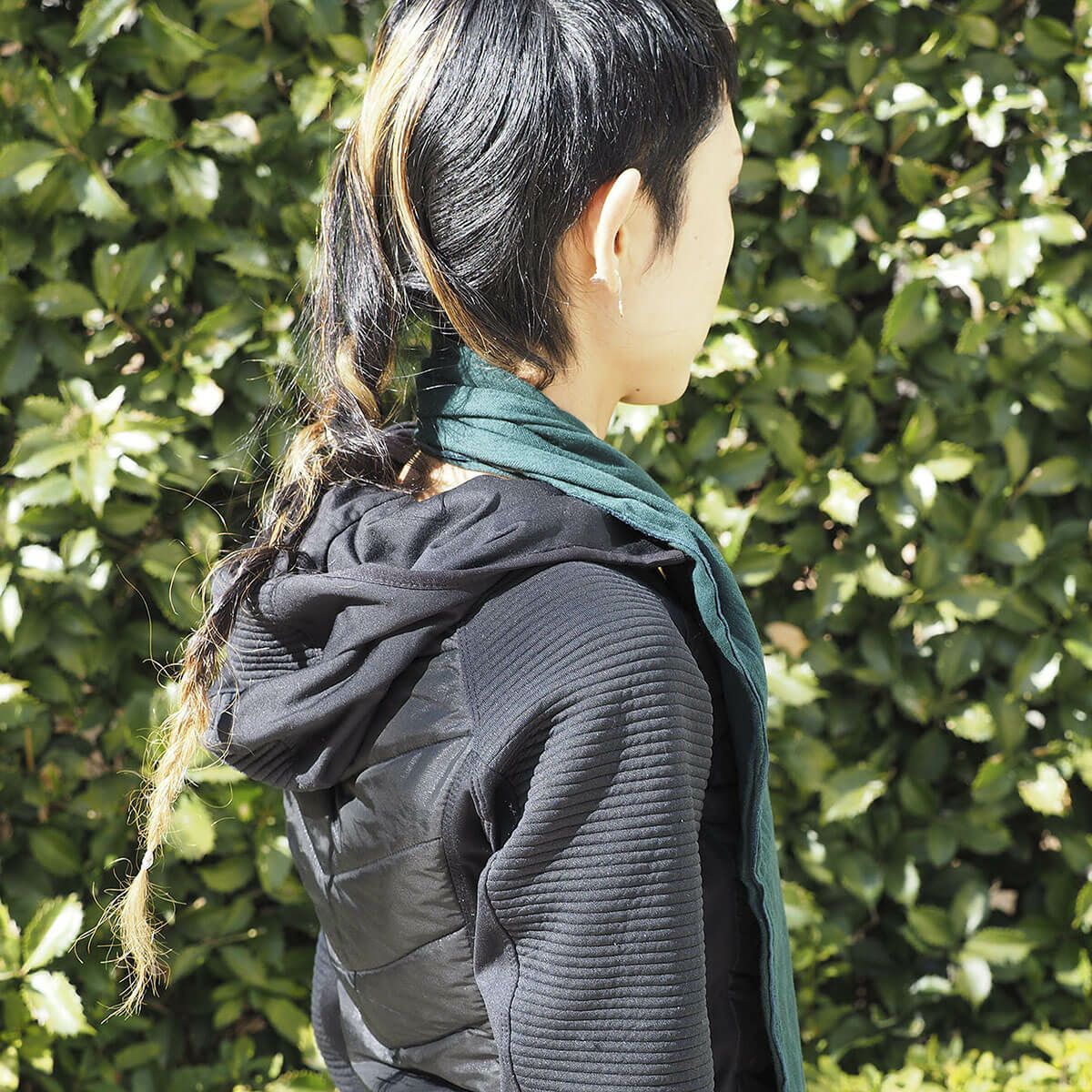 WARP｜ガーゼスカーフタオル｜その他雑貨｜グリーン｜モデル着用