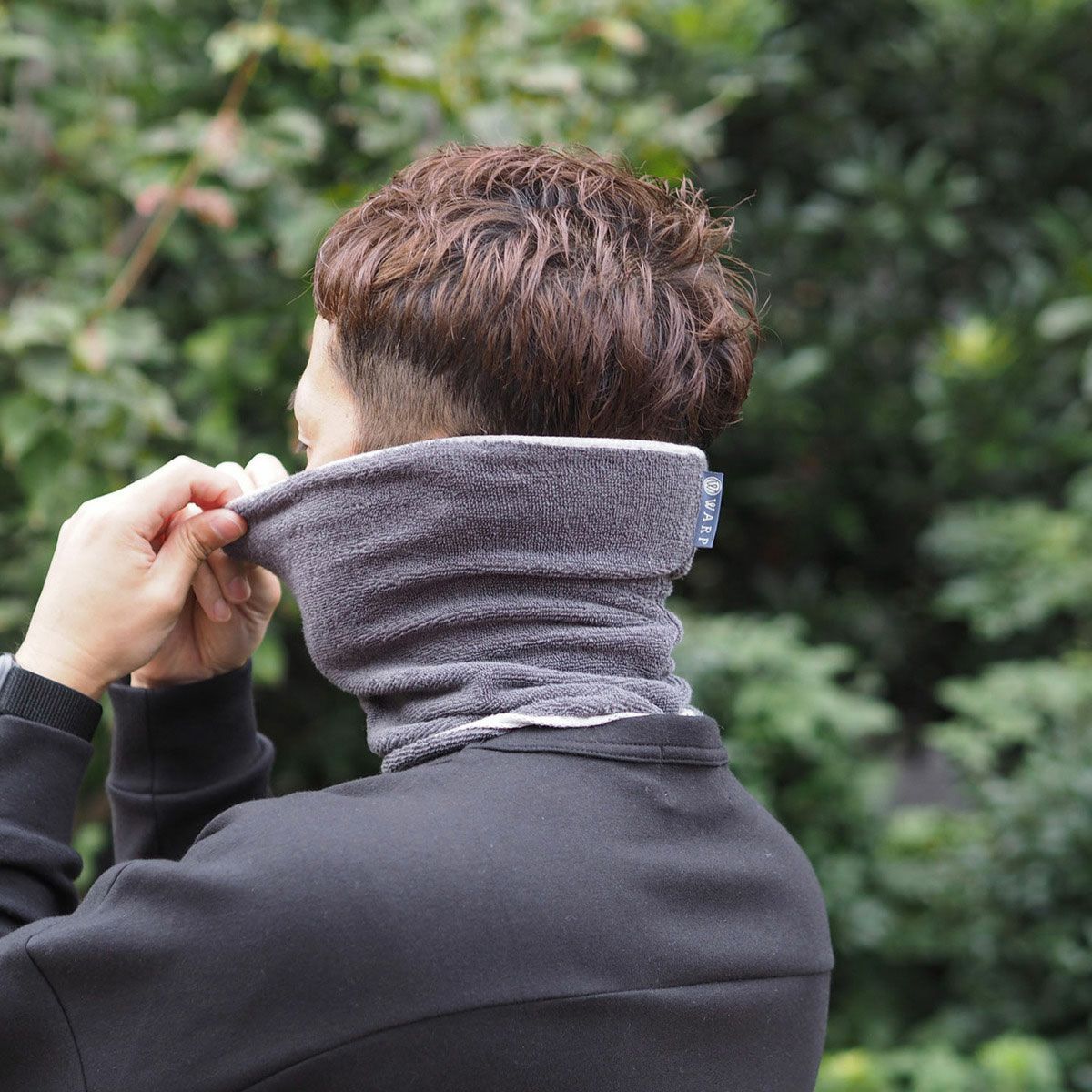 WARP｜のびのびネックゲーター｜ネックカバー｜グレー｜モデル着用