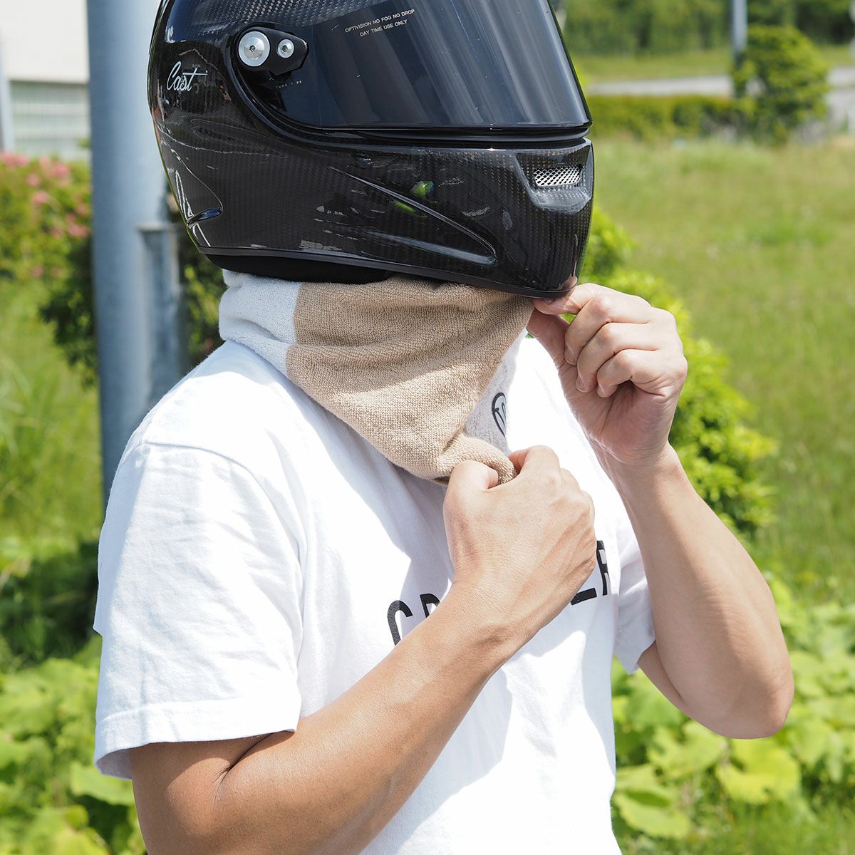 WARP｜ジッパーループタオル｜その他雑貨｜アイボリー｜モデル着用