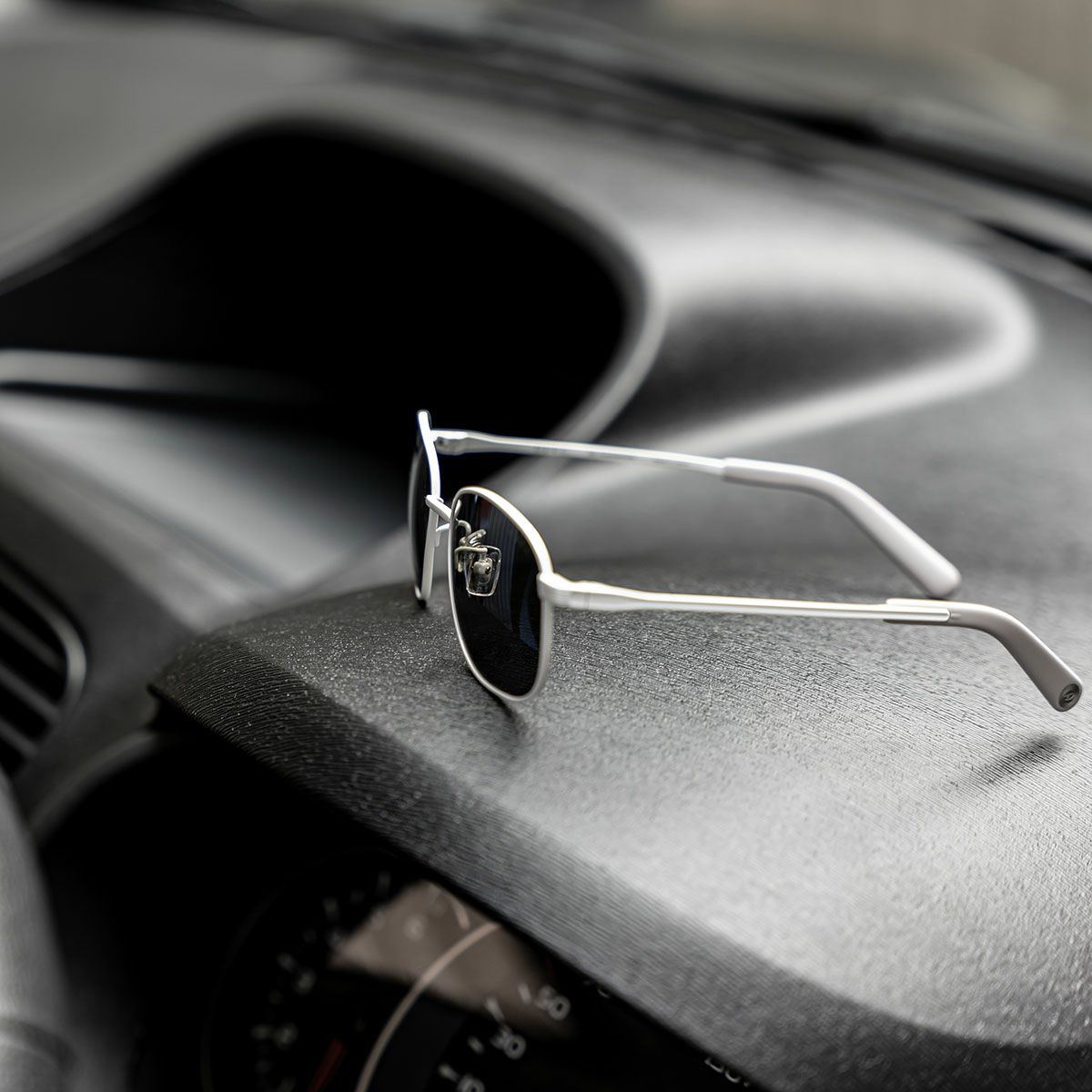 DEEC｜SILVERSTONE D5 Limited Edition｜サングラス｜Pearl White