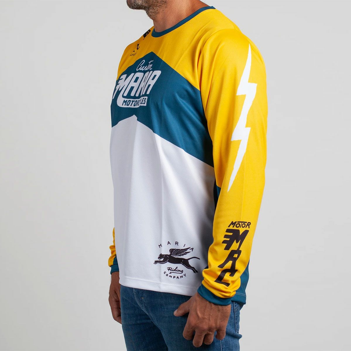 Maria Riding Company｜エレトリカ マリア オフロード レーシング ジャージ｜MXジャージ｜イエロー×ブルー×ホワイト｜モデル着用