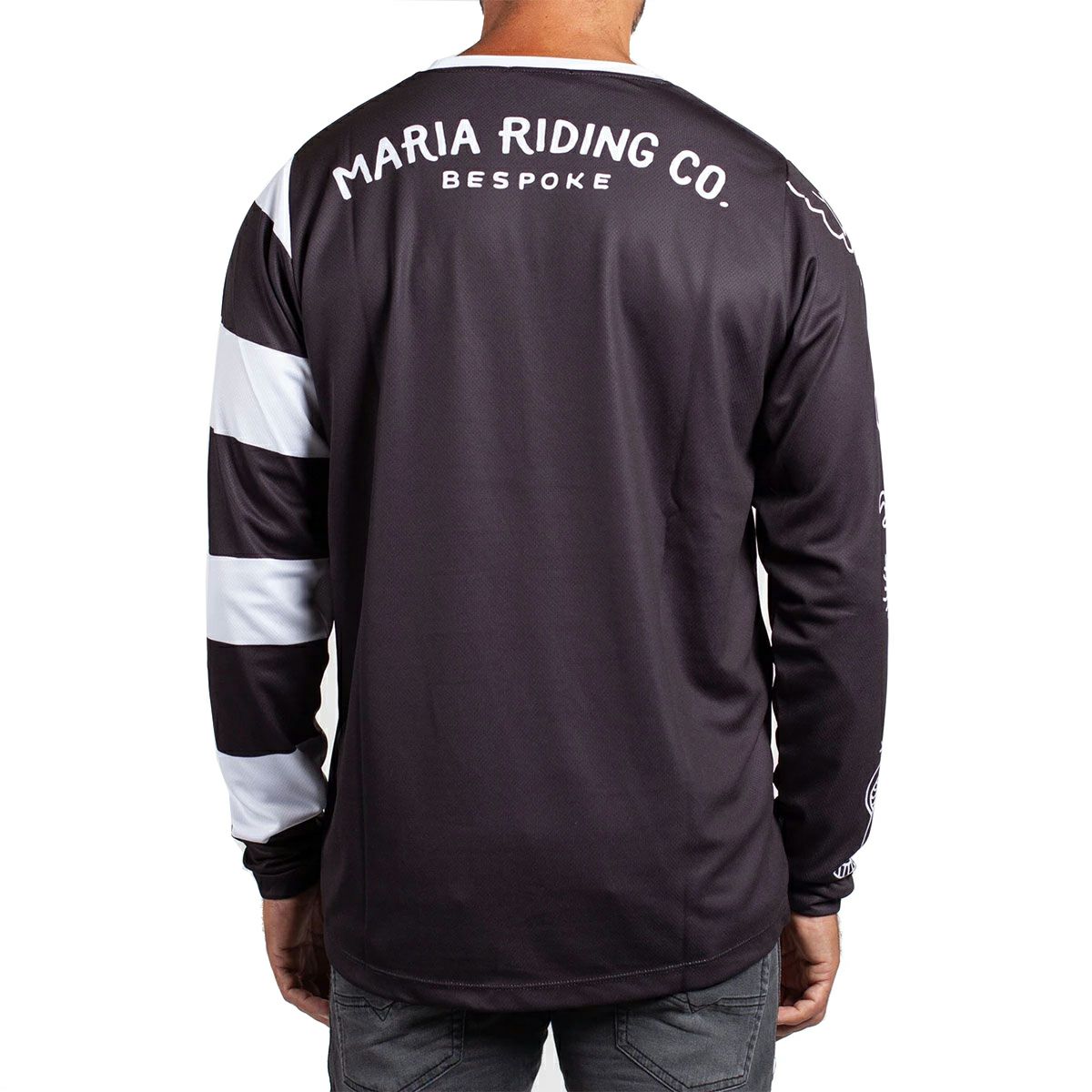 Maria Riding Company｜ワイルド キャット マリア オフロード レーシング ジャージ｜MXジャージ｜ブラック×ホワイト｜モデル着用