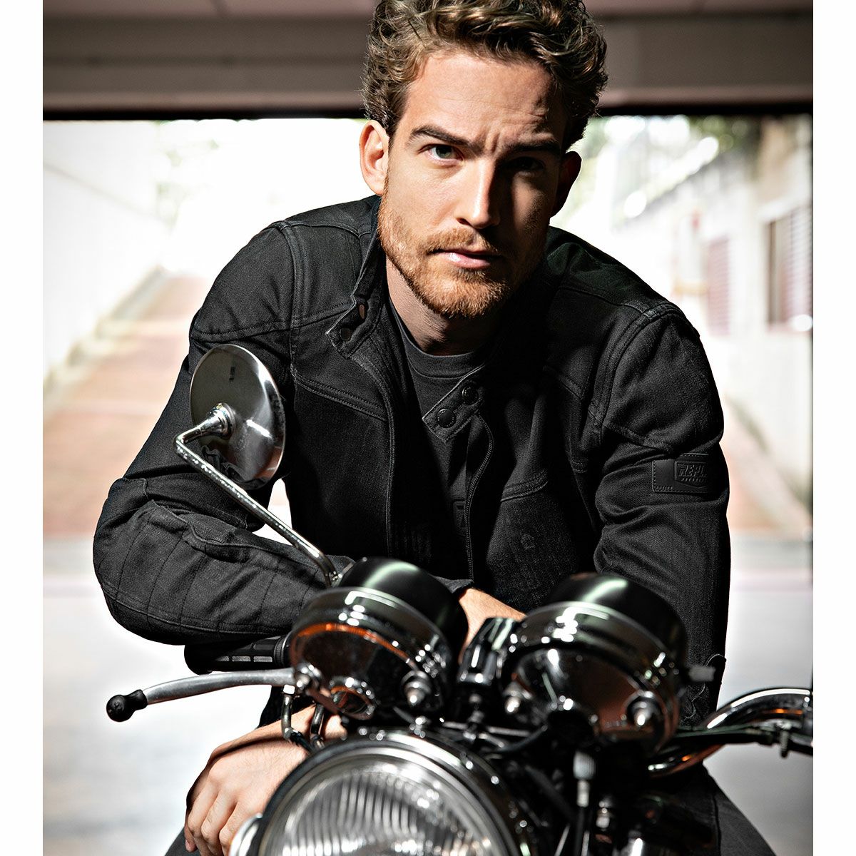 Replay｜ジャケット ONE｜ファブリック｜ブラック｜モデル着用