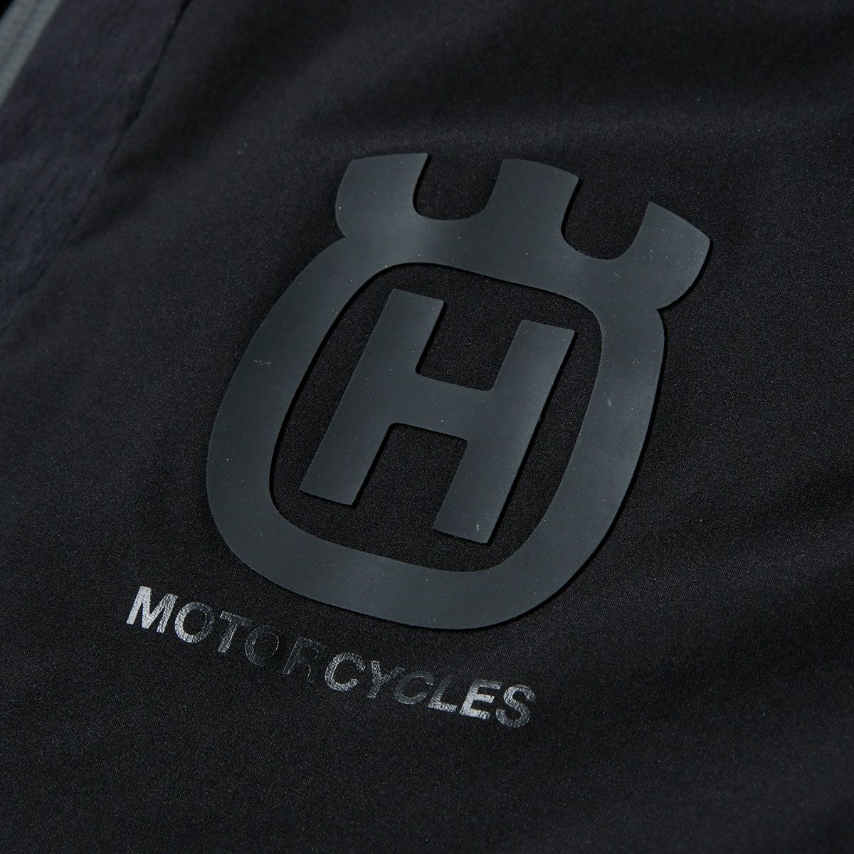 Replay｜フル ジッパー ナイロン ベスト｜ブラック｜モデル着用