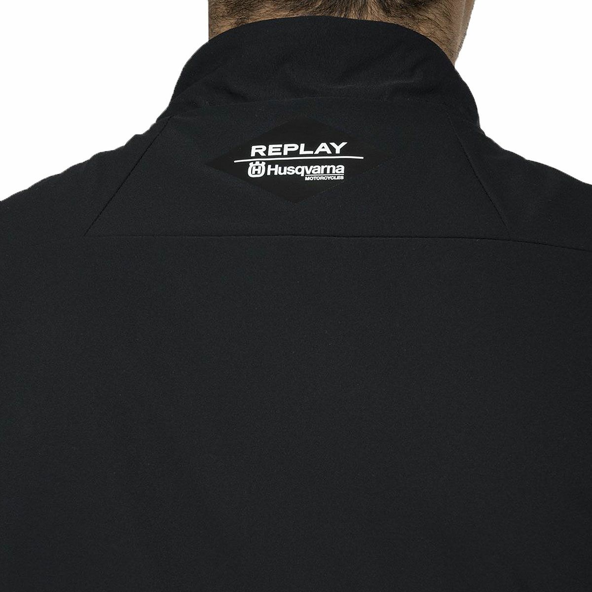 Replay｜フル ジッパー ナイロン ベスト｜ブラック｜モデル着用