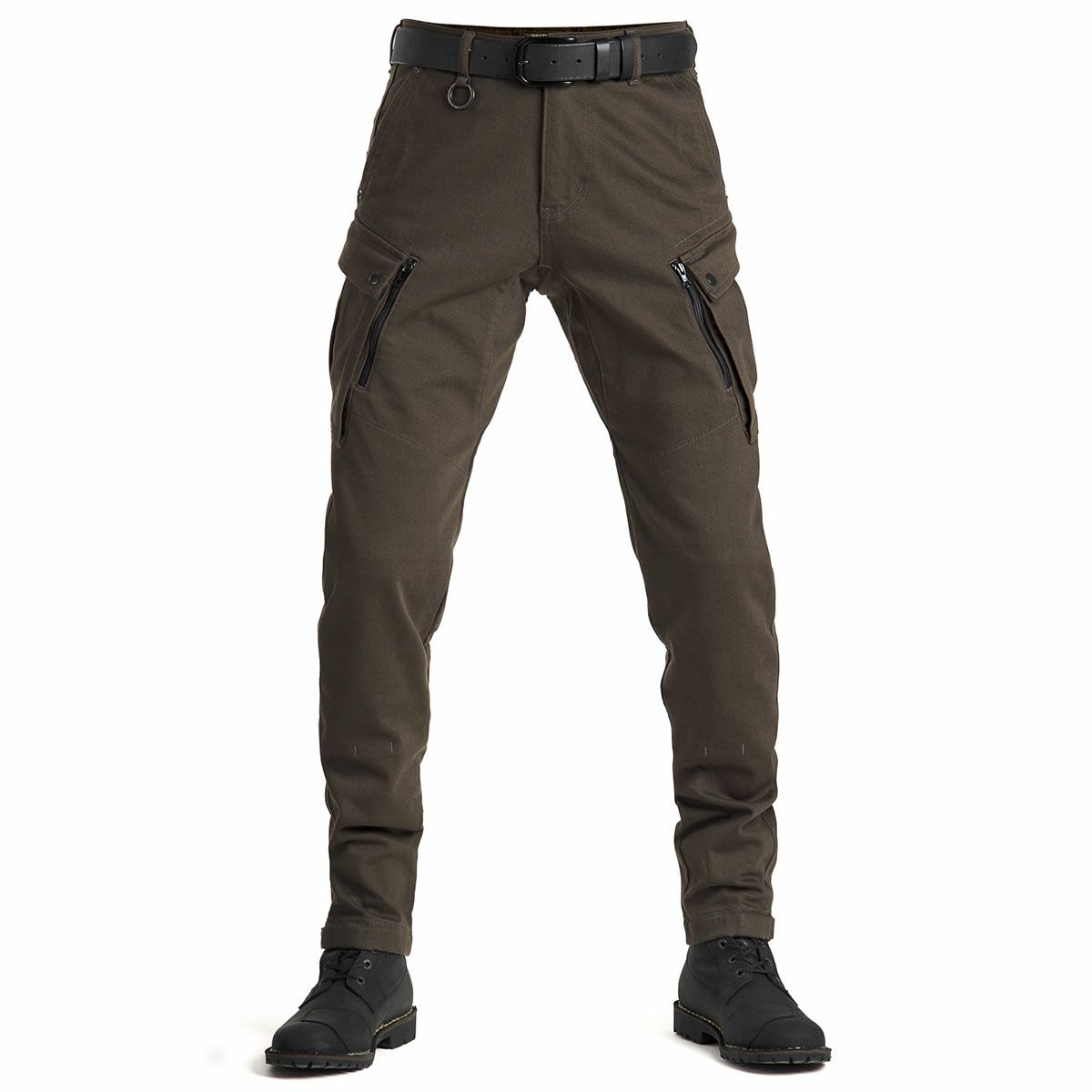 PANDO MOTO｜マーク ケヴ 02｜チノ・カーゴ｜カーキ｜モデル着用