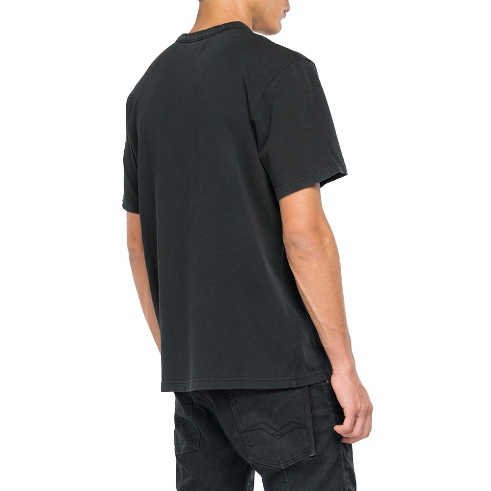 Replay｜REPLAY×DAINESE ガーメントダイ アイコンTシャツ｜ブラック｜モデル着用