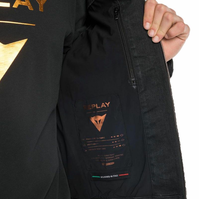 Replay｜REPLAY×DAINESE ハイパーコーデュラ ライディングジャケット｜ファブリック｜ブラック｜モデル着用