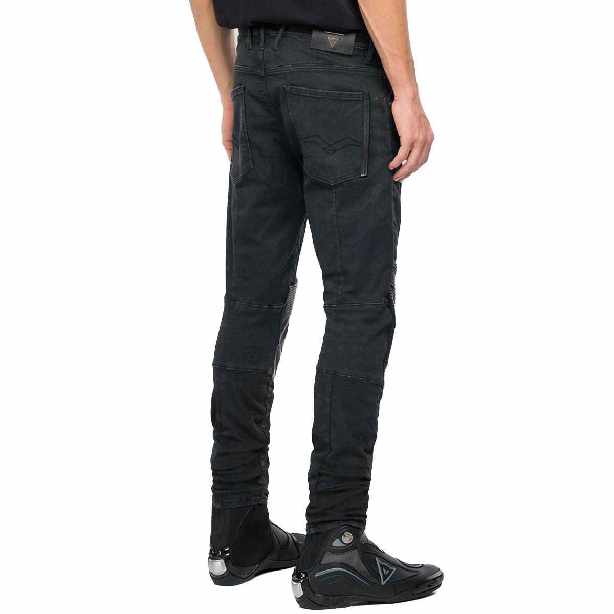Replay｜REPLAY×DAINESE ハイパーコーデュラ ライディングデニムパンツ｜デニム｜ブラック｜モデル着用
