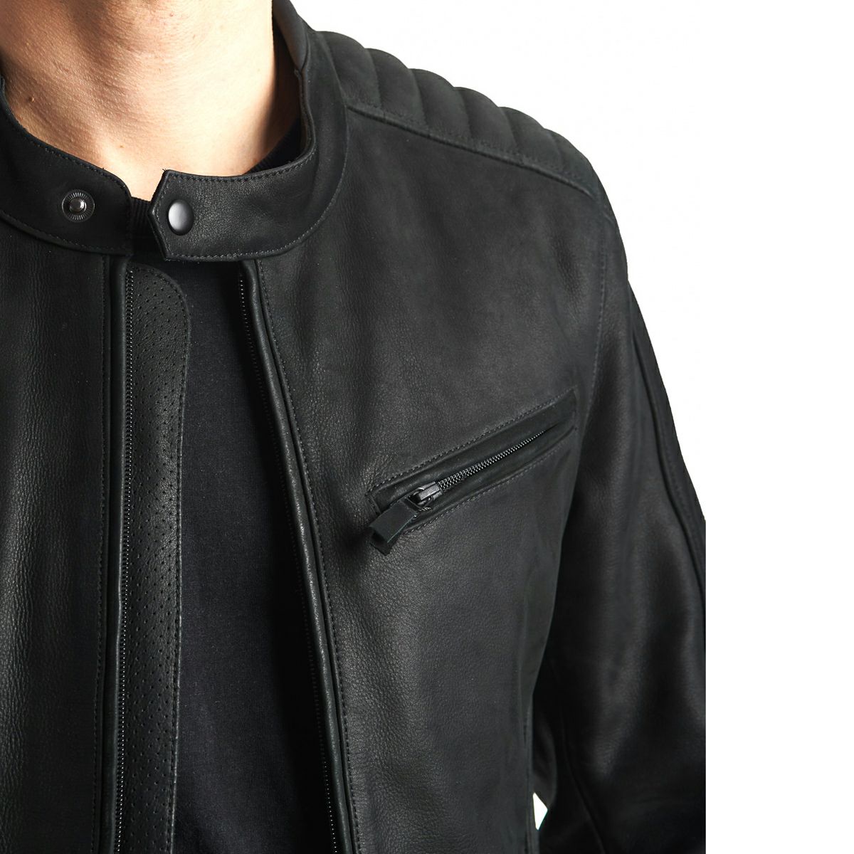 PANDO MOTO｜タタミ LT01｜レザー｜ブラック｜モデル着用