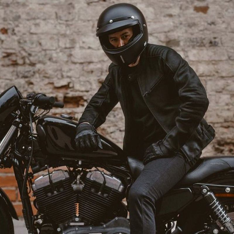 PANDO MOTO｜タタミ LT01｜レザー｜ブラック｜モデル着用