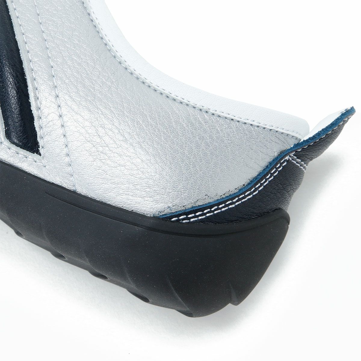 NEGRONI｜イデア｜スニーカー｜シルバー＆ブルー