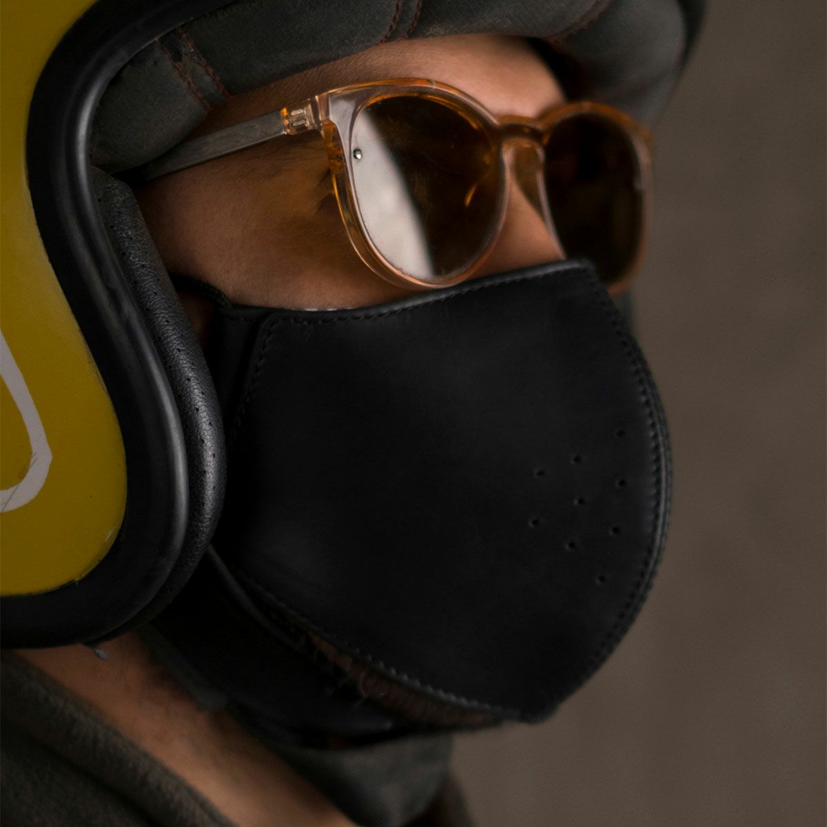 Trip Machine｜フェイス マスク｜ブラック｜モデル着用