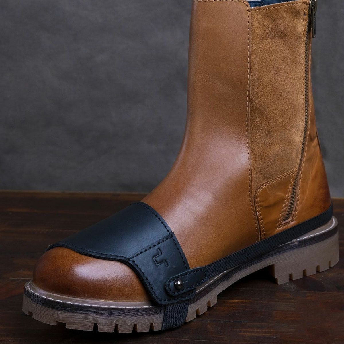 Trip Machine｜シュー プロテクター スリッポン｜シュープロテクター｜ブラックTrip Machine｜シュー プロテクター スリッポン｜シュープロテクター｜ブラック❘着用イメージ