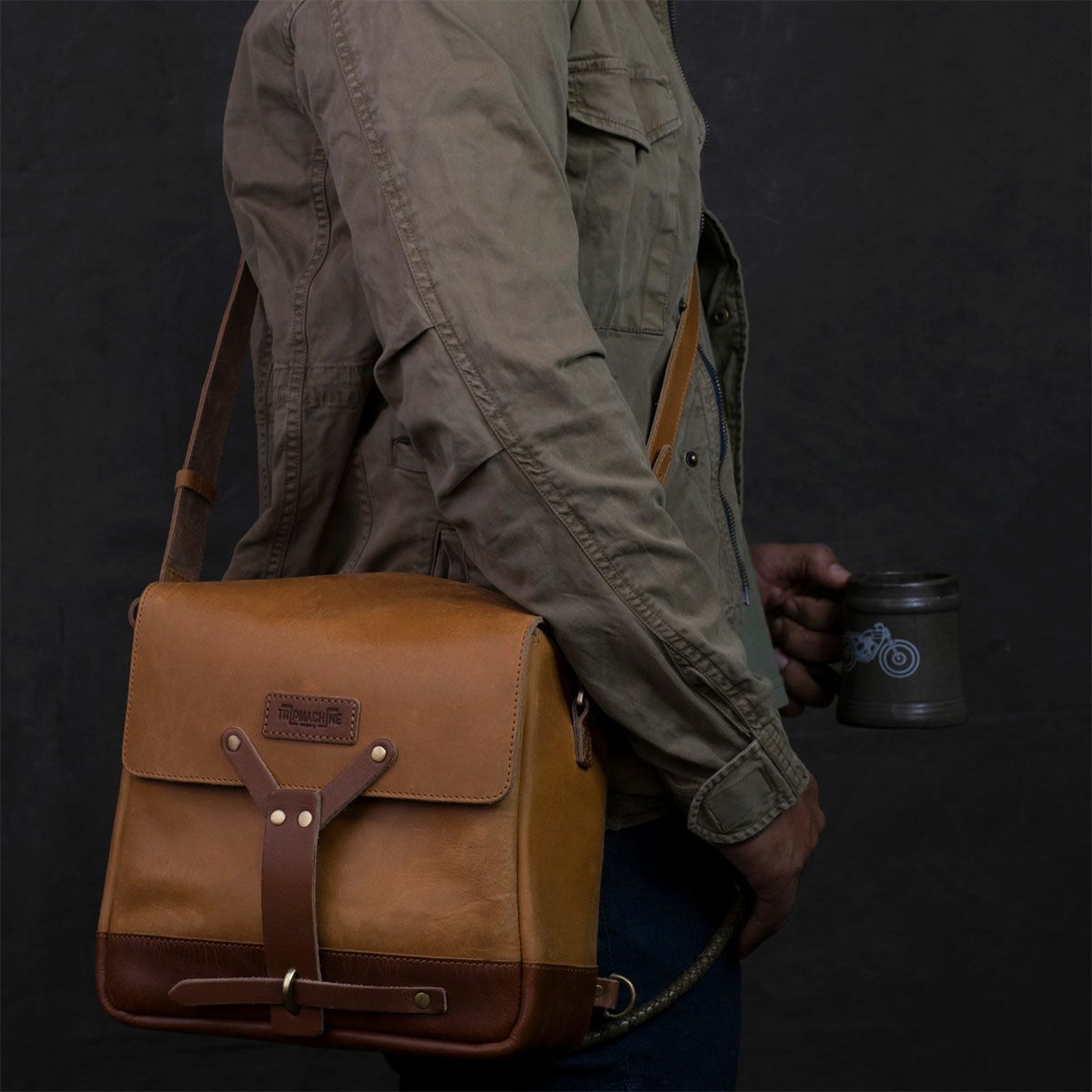 Trip Machine｜メッセンジャー バッグ｜サイドバッグ｜ヴィンテージタン｜使用イメージ