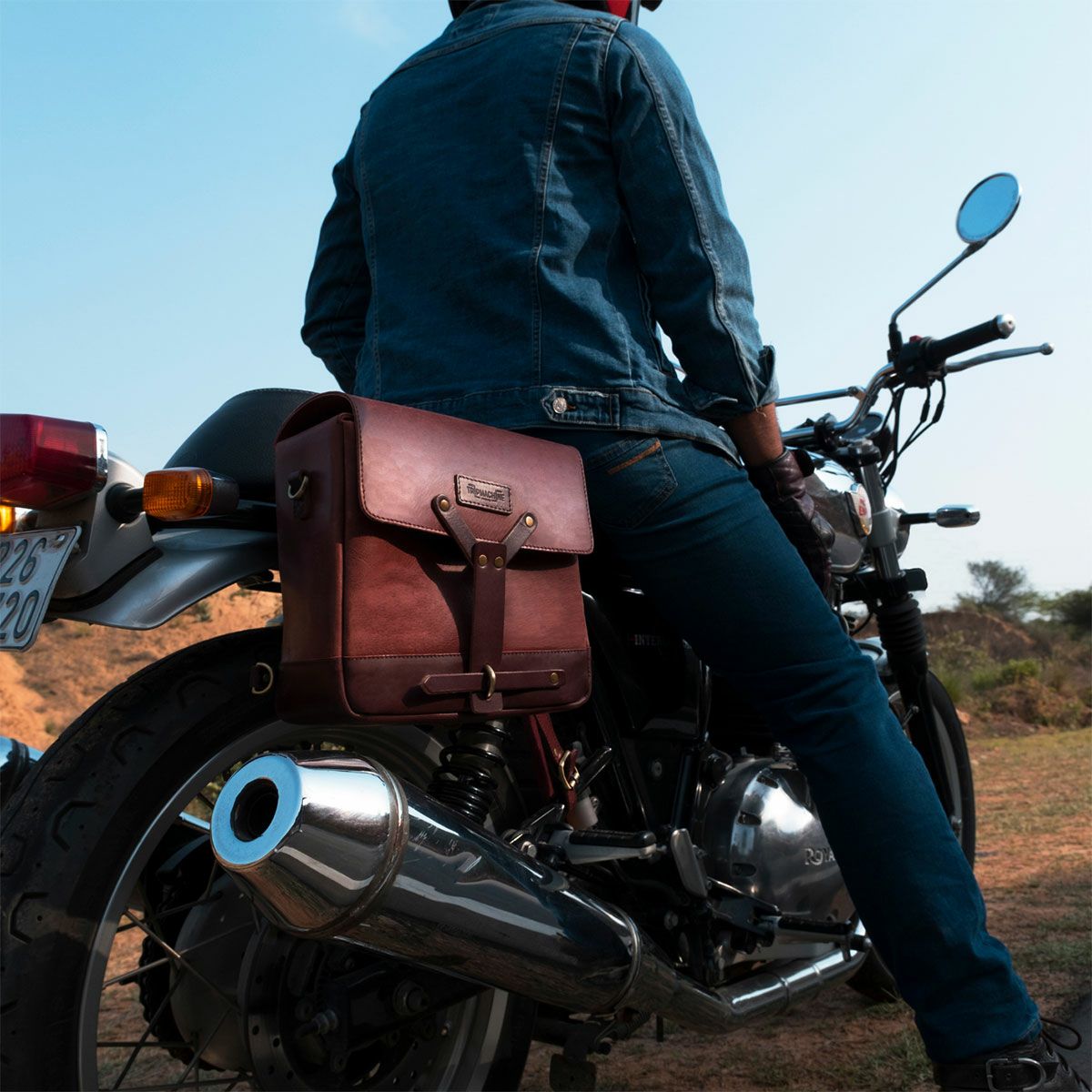 Trip Machine｜メッセンジャー バッグ｜サイドバッグ｜チェリーレッド｜使用イメージ