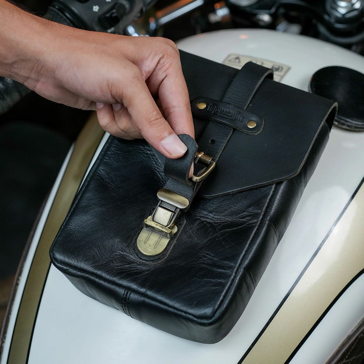 Trip Machine｜タンク ポーチ｜タンクバック｜ブラック｜使用イメージ