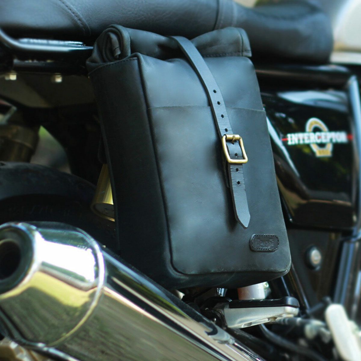 Trip Machine｜ミニ パニア｜ショルダー｜クラシックブラック｜使用イメージ