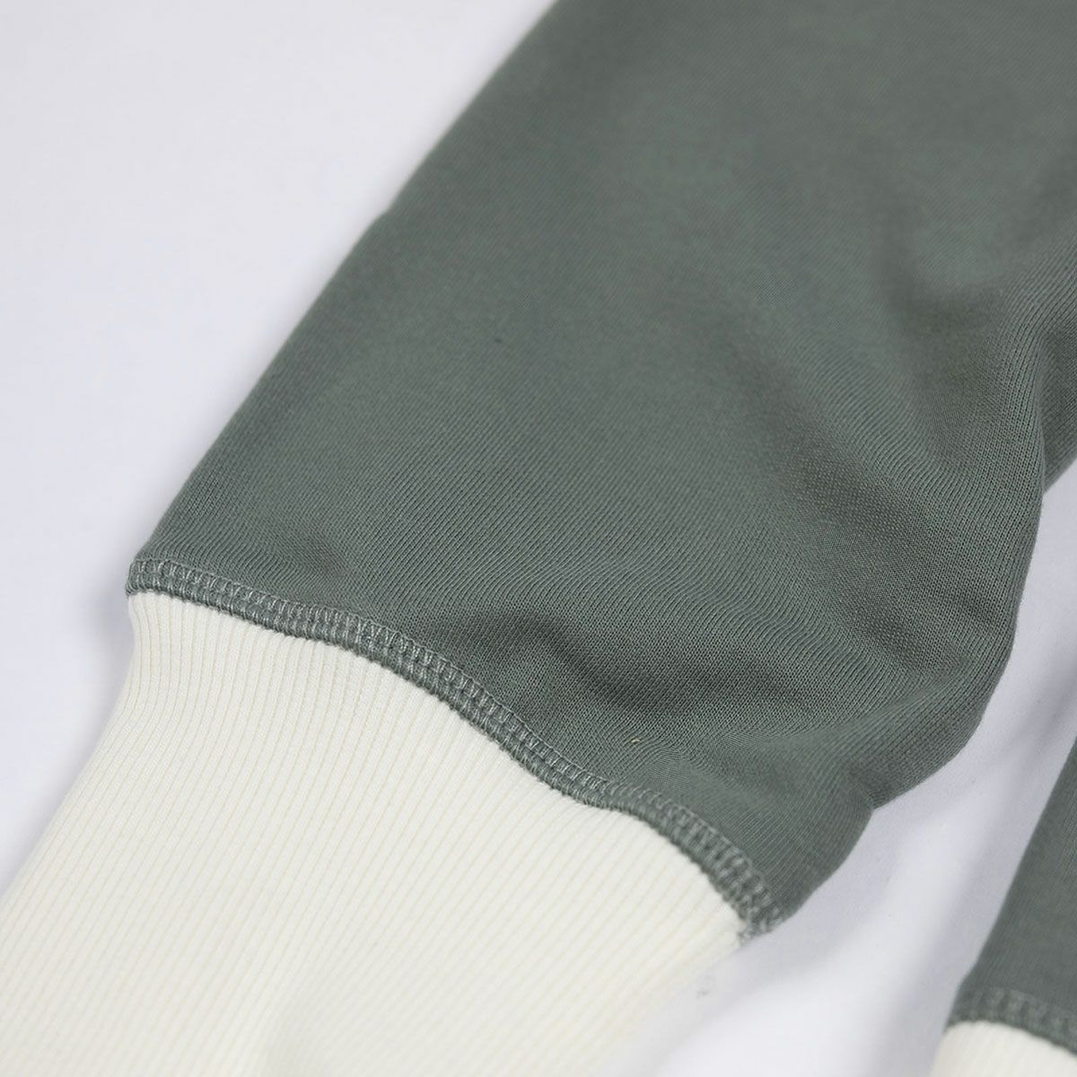 Maria Riding Company｜リージョン スウェットシャツ｜グリーン