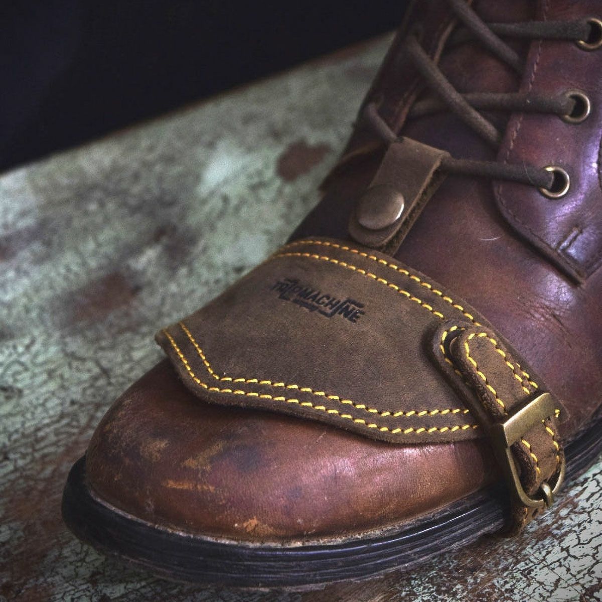 Trip Machine｜シュー プロテクター クラシック｜シュープロテクター｜タバコブラウン｜着用イメージ