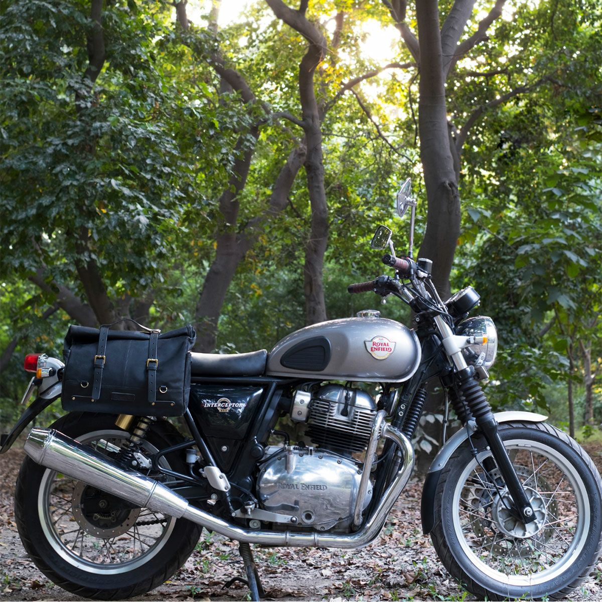 Trip Machine｜アウトロー サドルバッグ｜サイドバッグ｜クラシックブラック｜使用イメージ