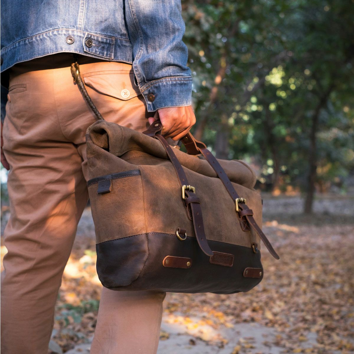 Trip Machine｜アウトロー サドルバッグ｜サイドバッグ｜タバコ｜使用イメージ