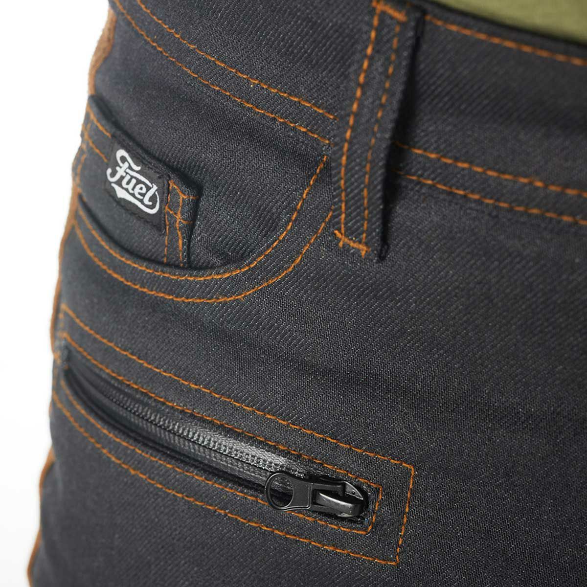 Fuel Motorcycles｜サージェント 2 ワックスド パンツ｜その他パンツ｜インディゴ｜着用