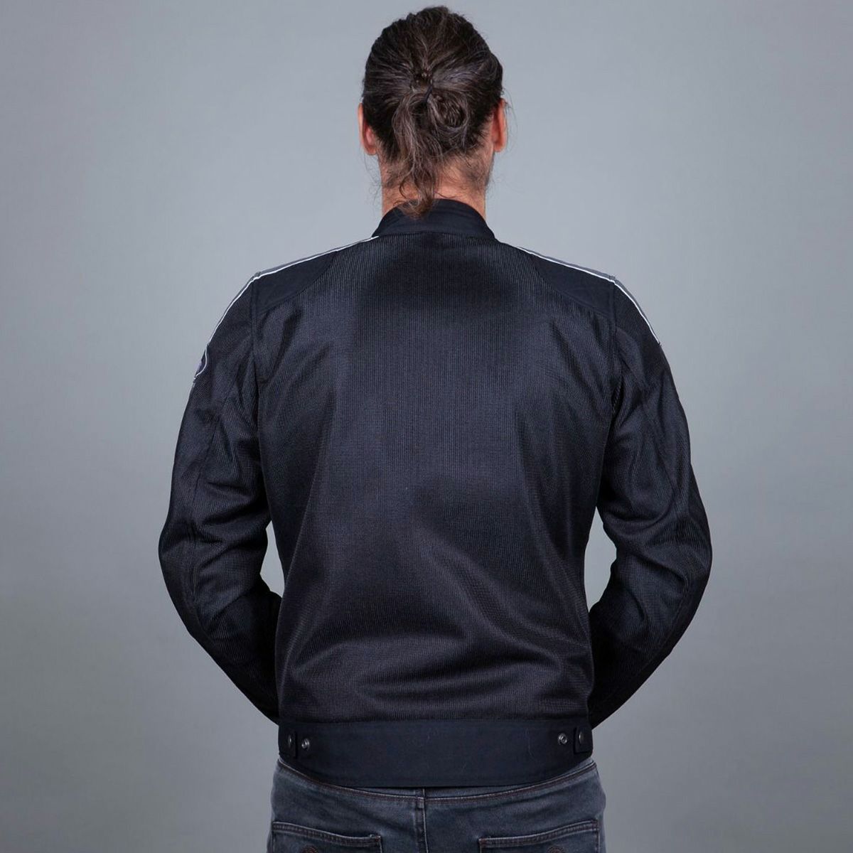 helstons｜ペース メッシュ ジャケット｜アウター｜ブラック｜モデル着用