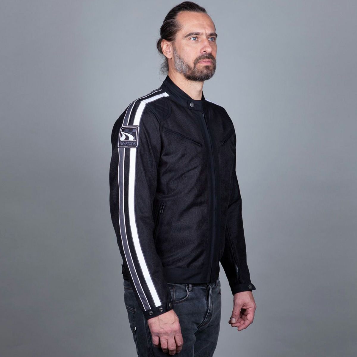 helstons｜ペース メッシュ ジャケット｜アウター｜ブラック｜モデル着用