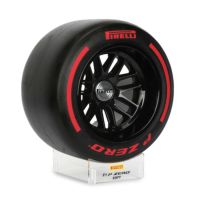 PIRELLI｜1/2スケール ピレリ P Zero F1タイヤ｜その他雑貨｜レッド