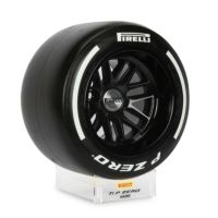 PIRELLI｜1/2スケール ピレリ P Zero F1タイヤ｜その他雑貨｜ホワイト