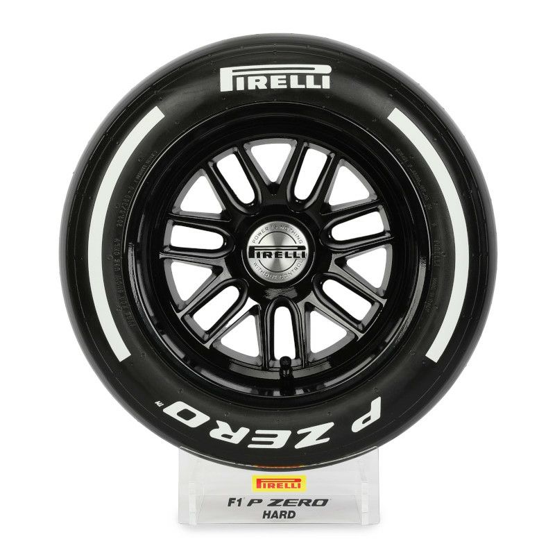 PIRELLI｜1/2スケール ピレリ P Zero F1タイヤ｜その他雑貨｜ホワイト